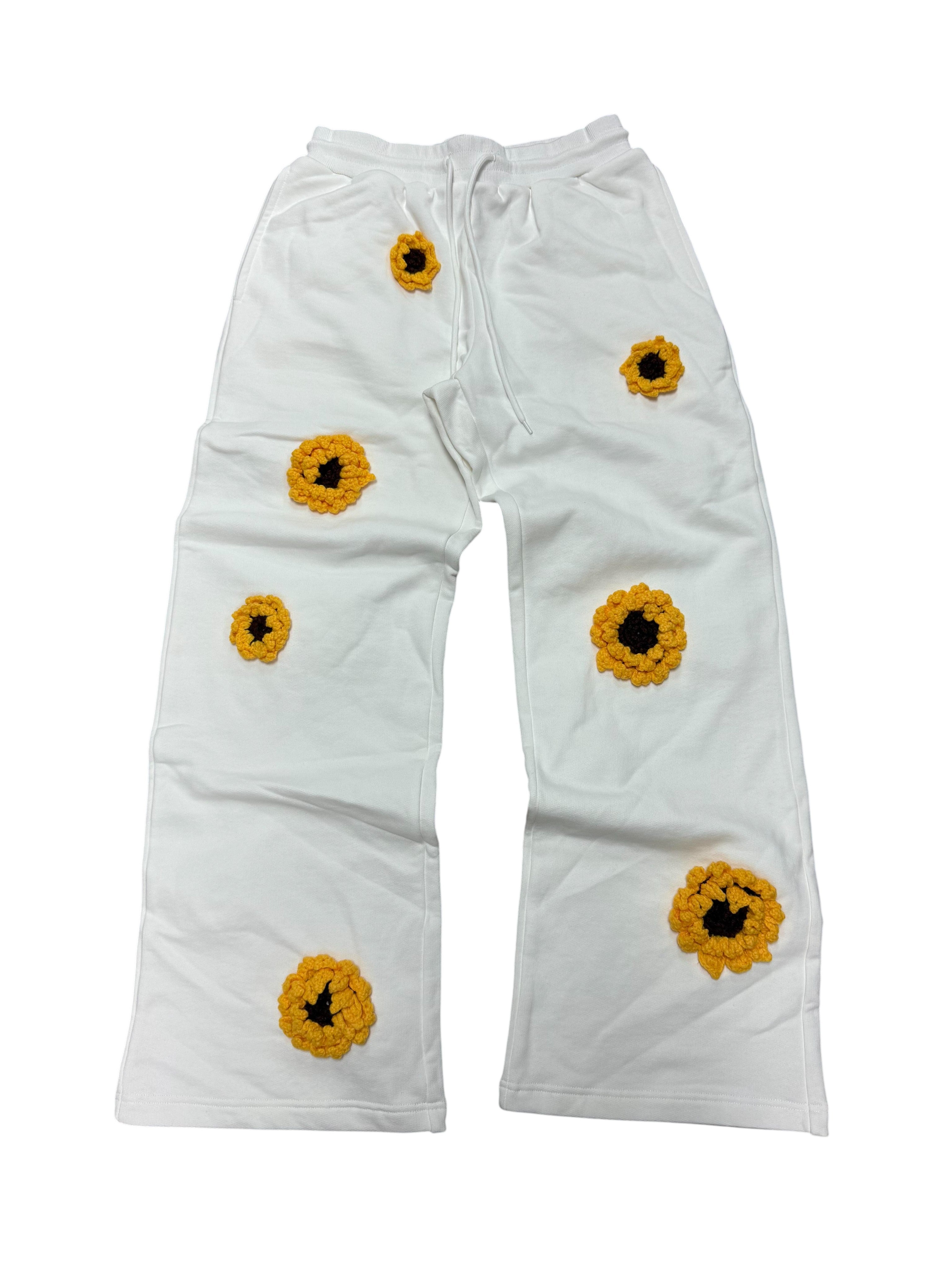 Arkyve 'Sunflower Patch Crochet' White Sweats